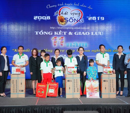 Khát vọng sống tổng kết chặng đường 11 năm