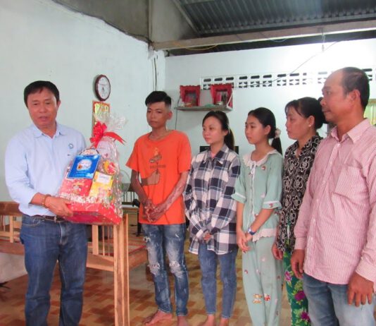 Khát vọng sống “Đi để hiểu – rồi thương”