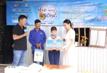 Đừng bắt con nghỉ học