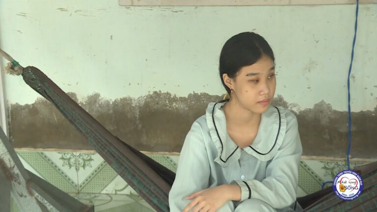 Uớc nguyện cứu được đôi mắt cho con.